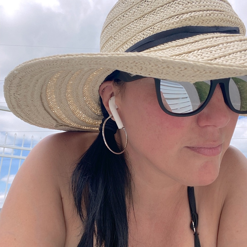 Meet your Posher, Brandy